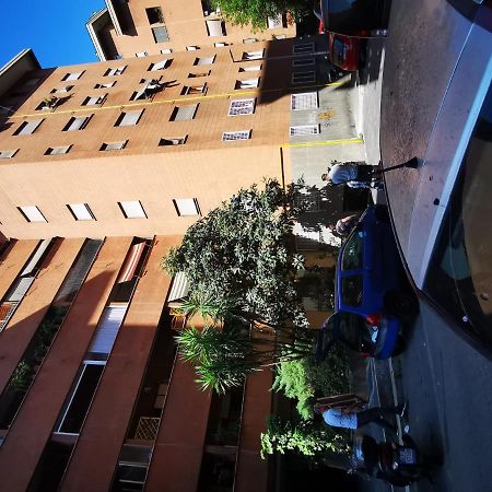 Appartamento Rouge Studio - 10 Min From Vatican Esterno foto