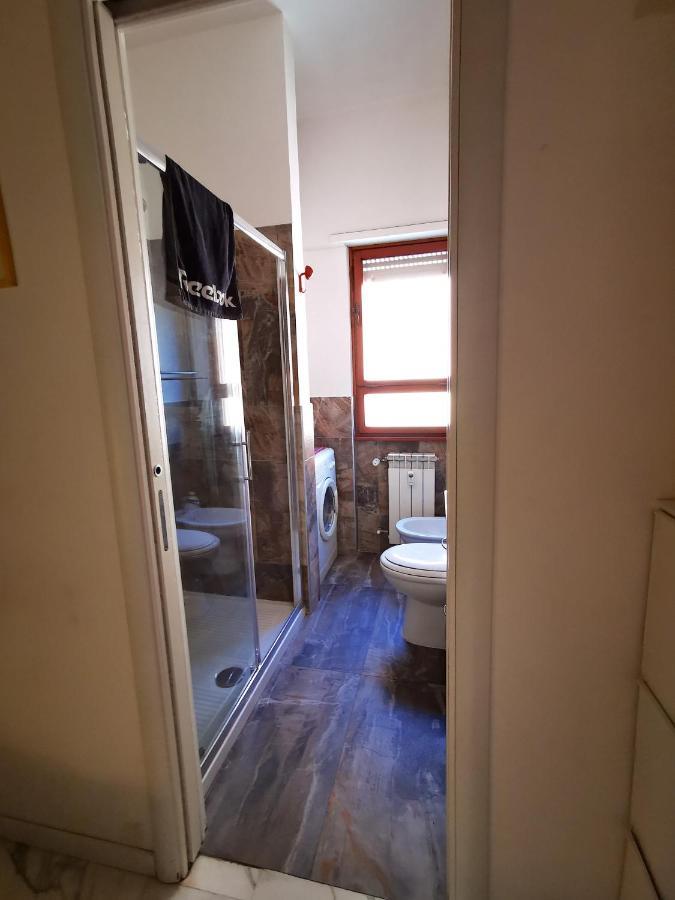 Appartamento Rouge Studio - 10 Min From Vatican Esterno foto